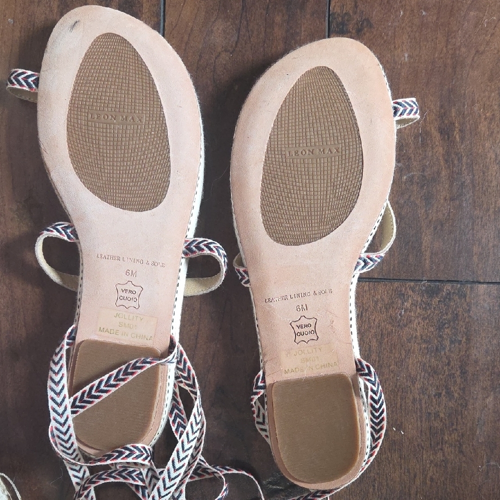 Leon Max Stylish Chevron Espadrilles with Woven Sole - Picture 3 of 6